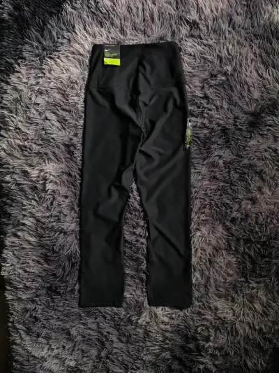 Leggings deportivos negros Nike para mujer - miniatura 3