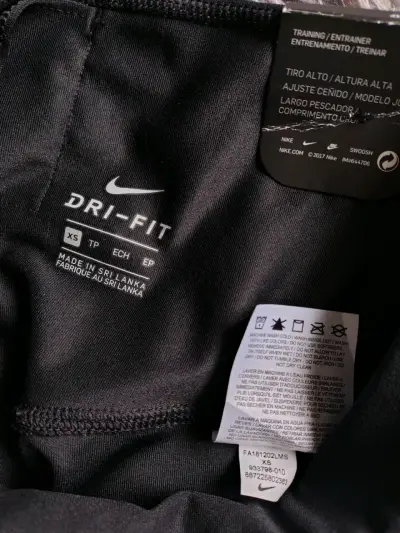 Leggings deportivos negros Nike para mujer - miniatura 5