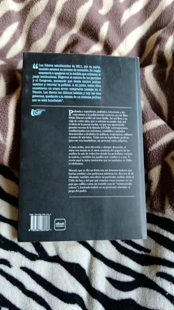 Libro Señor Director de Mirko Macari - 2