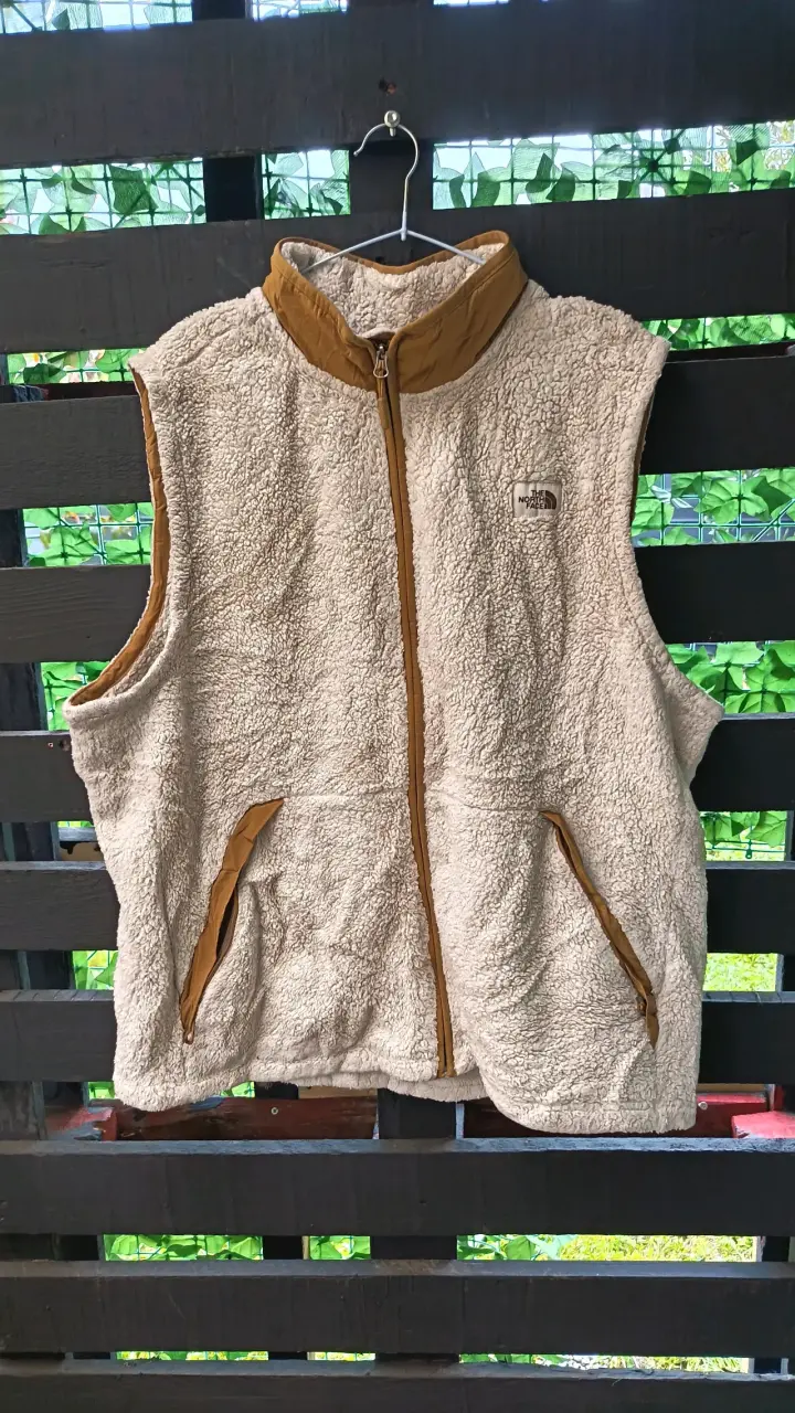 Chaleco sin mangas The North Face beige