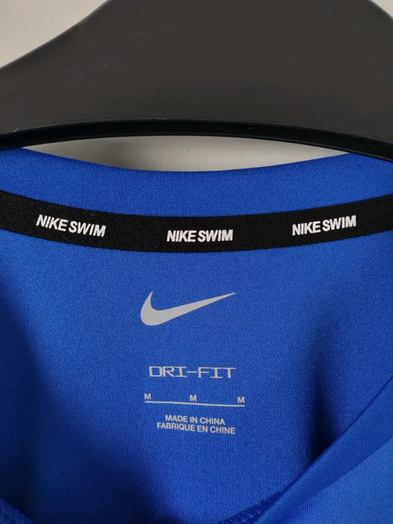 Polera deportiva azul Nike Dri-FIT - 2