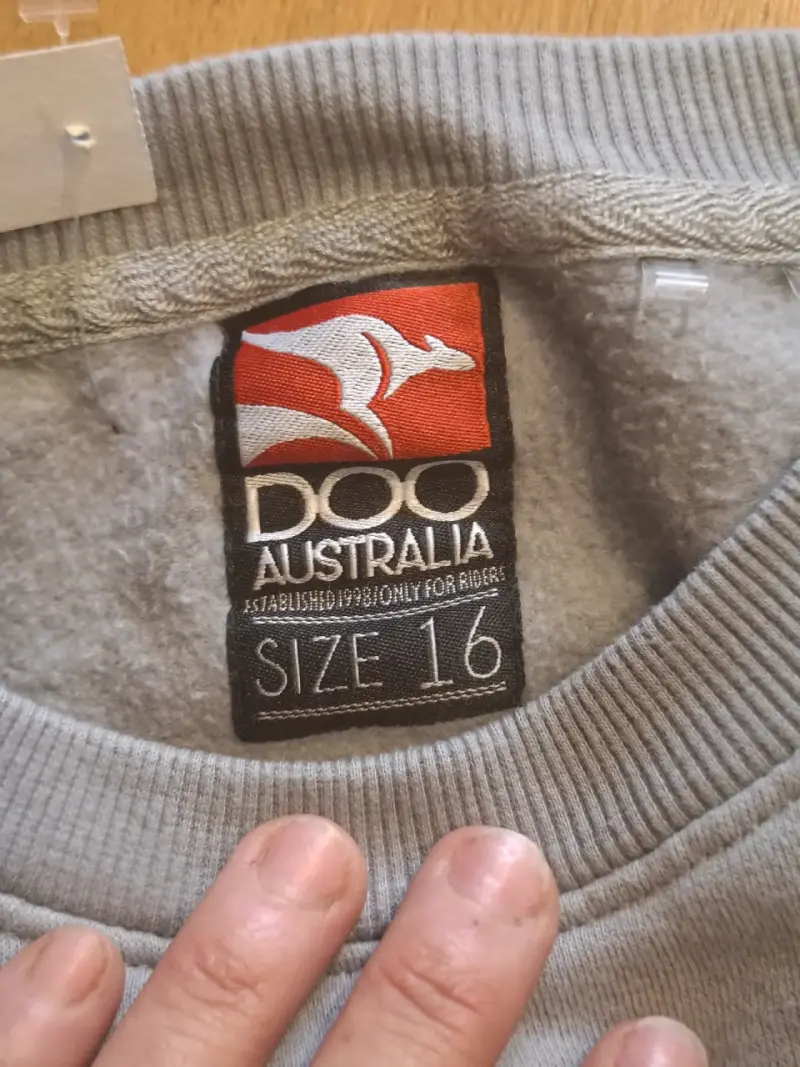 Polerón gris unisex Doo Australia Talla 16 - 4