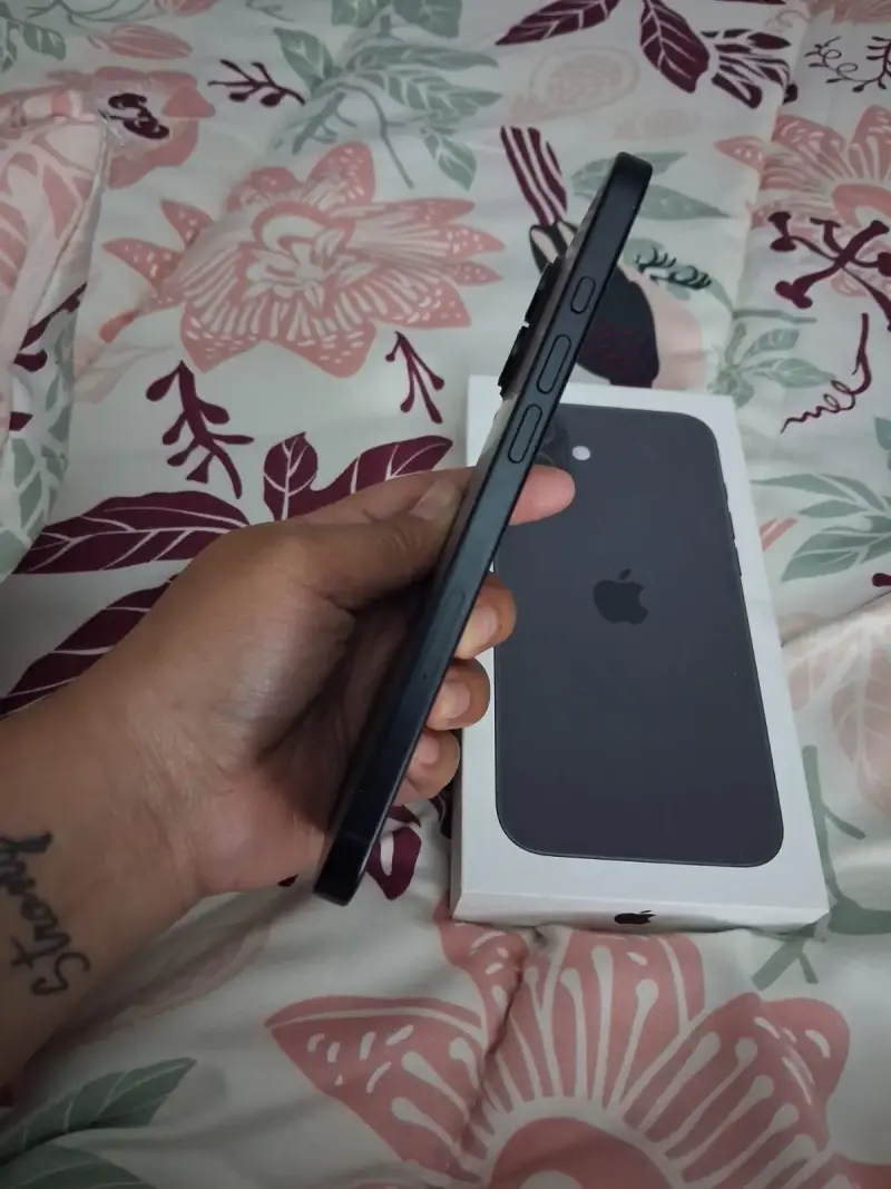iPhone 16 plus - 5