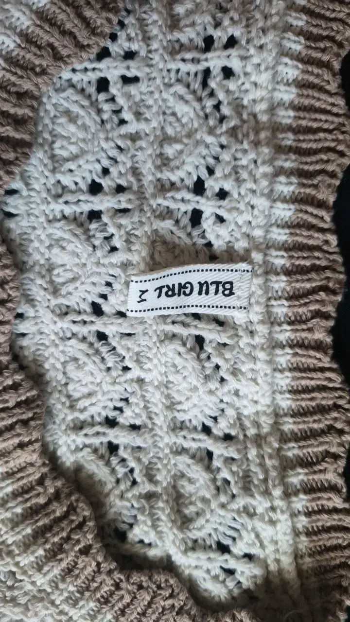 Suéter tejido beige para mujer - 3