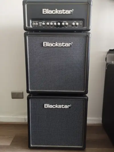 Amplificador de guitarra Blackstar HT con cabezal y gabinete - miniatura 1