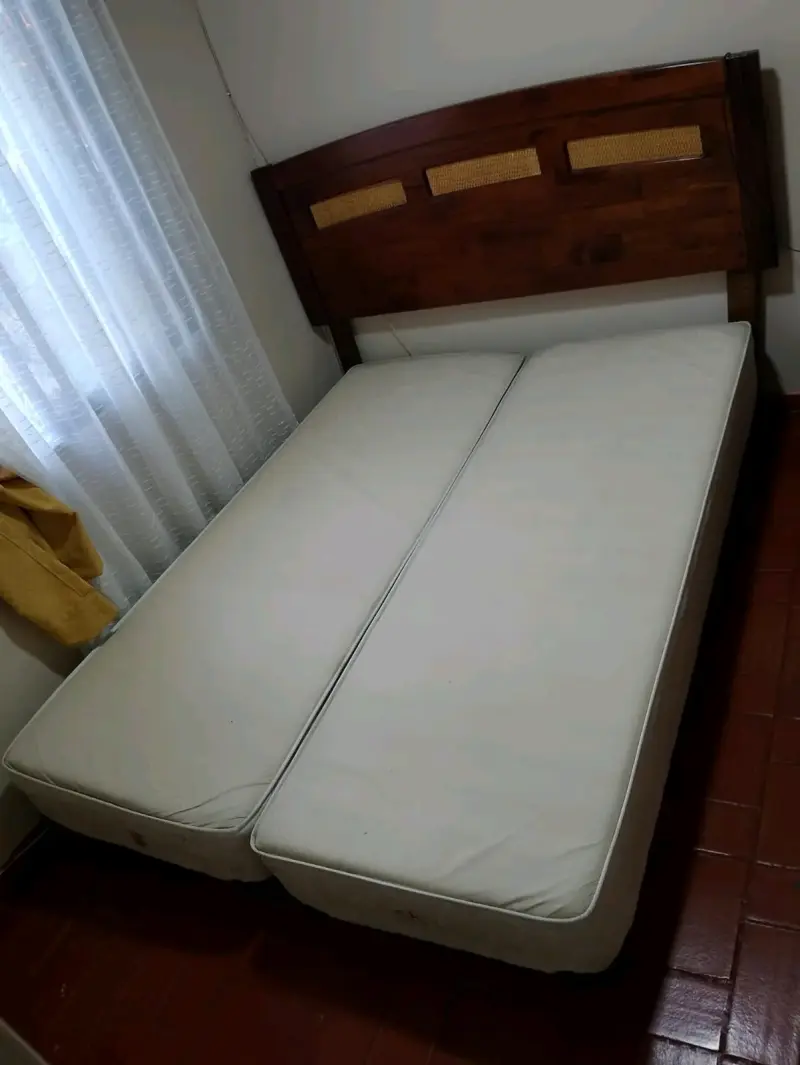 Cama 2 plazas con colchón y respaldo de madera - 5
