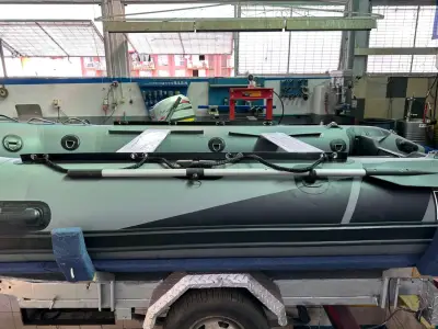Bote inflable nuevo con motor  ideal para pesca - miniatura 1