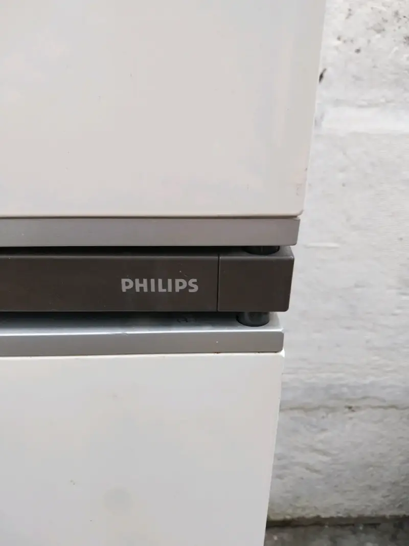 Refrigerador Philips de dos puertas en buen estado - 3