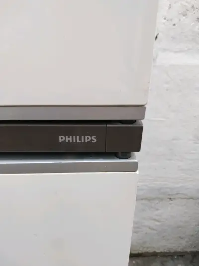 Refrigerador Philips de dos puertas en buen estado - miniatura 3