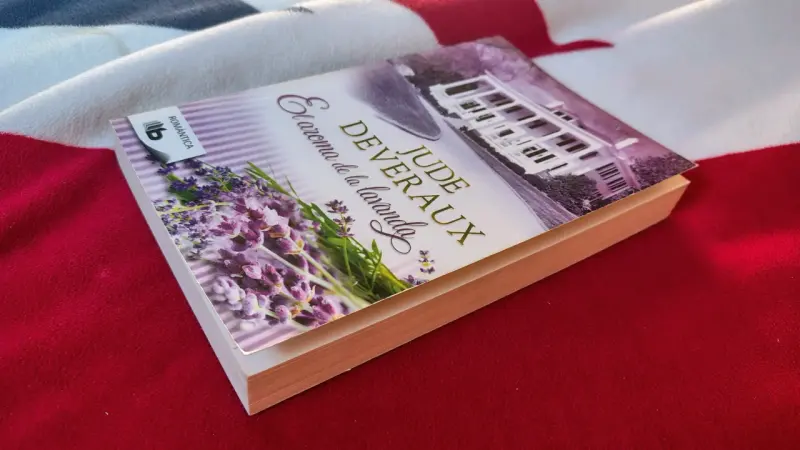 Libro 'El Aroma de la Lavanda' de Jude Deveraux - 6
