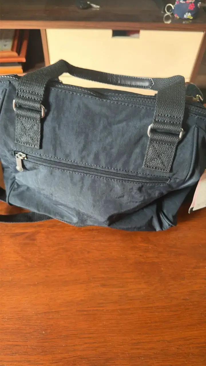 Bolso Kipling azul oscuro con llavero de mono - 3
