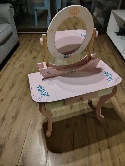 Tocador infantil rosa con espejo y cajón - miniatura 3
