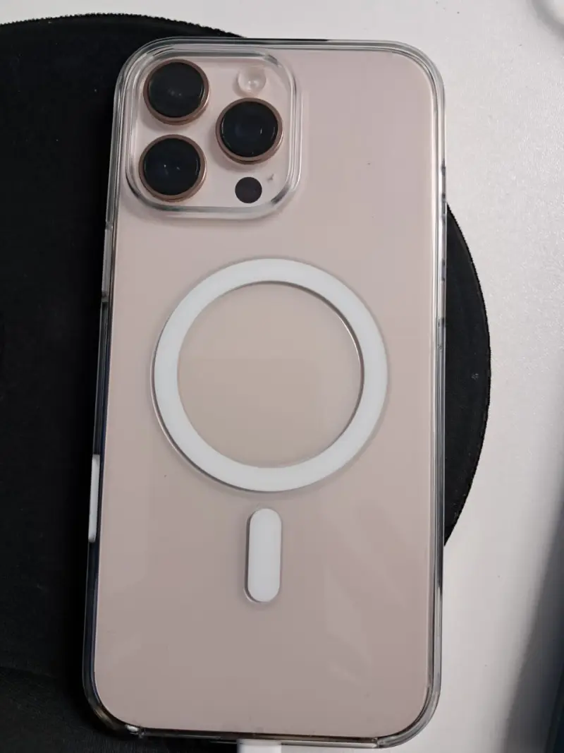 iPhone 16 Pro Max 512 GB – Titanio Desierto - 2