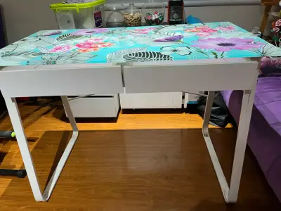 Escritorio con cubierta floral de vidrio - miniatura 3