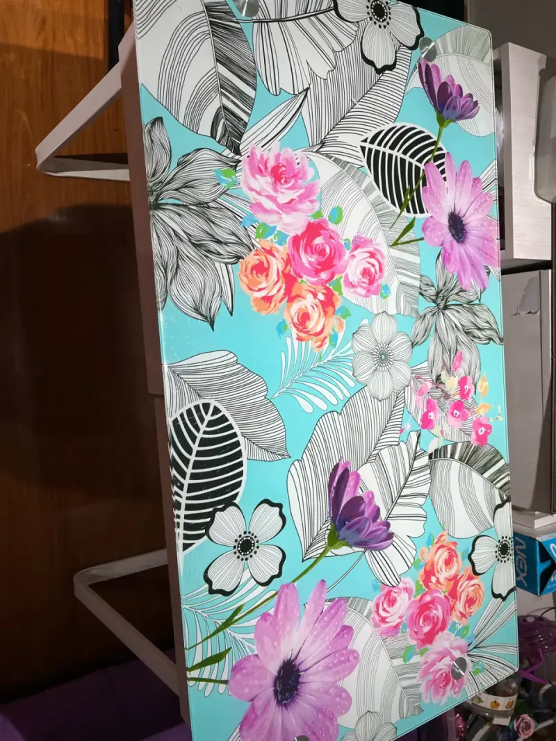 Escritorio con cubierta floral de vidrio - 4