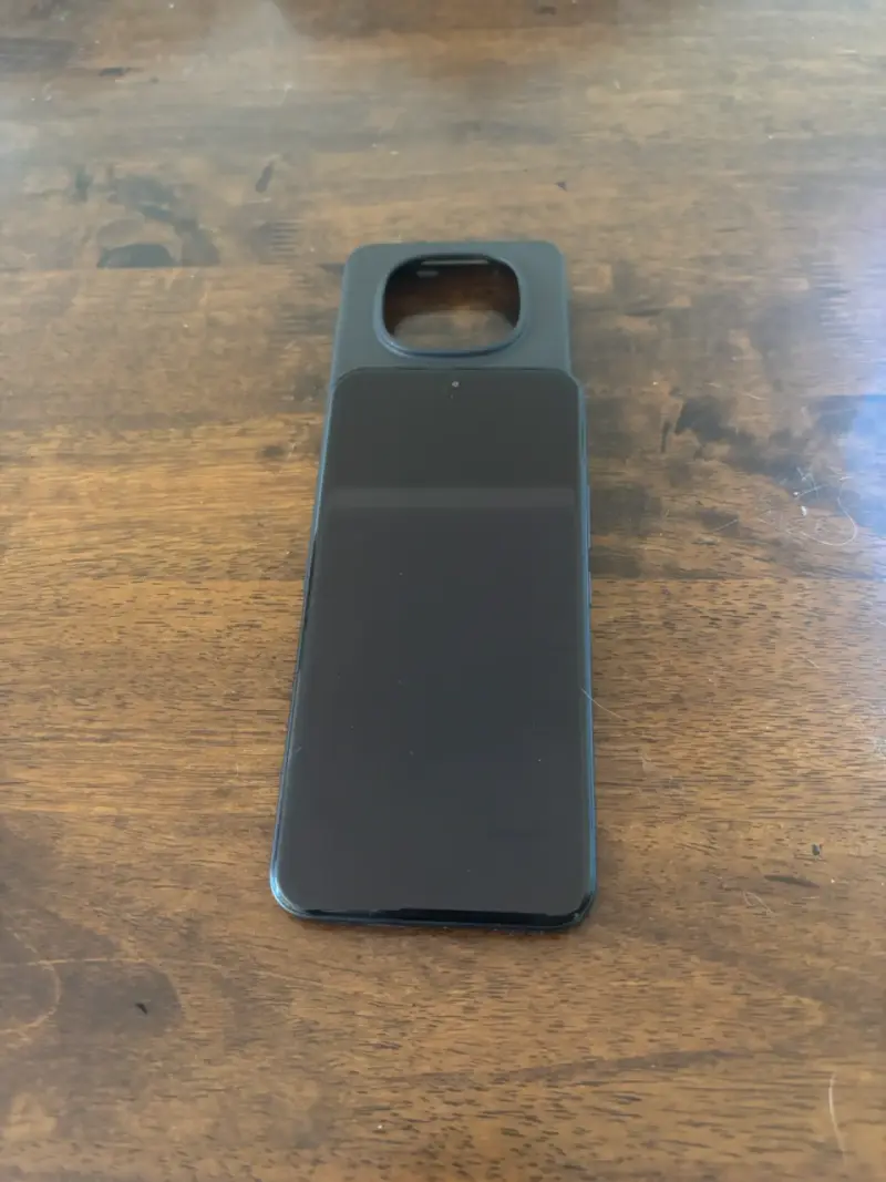 Xiaomi Redmi Note 15 Pro+ 5G con funda protectora - 3