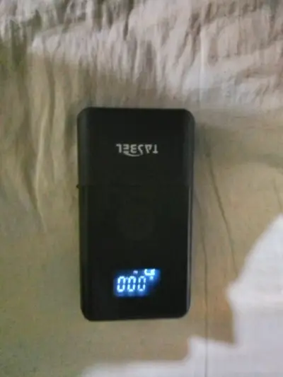 Cargador portátil Tasbel con pantalla LED - miniatura 1