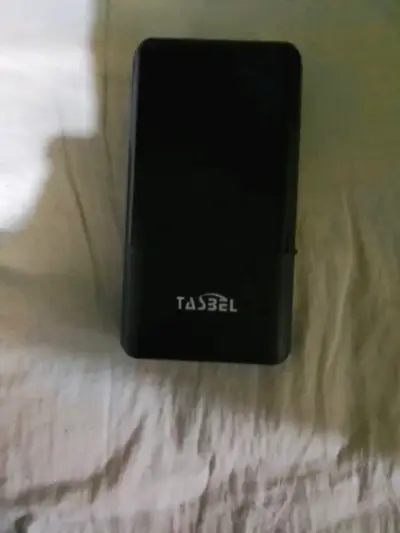 Cargador portátil Tasbel con pantalla LED - miniatura 4
