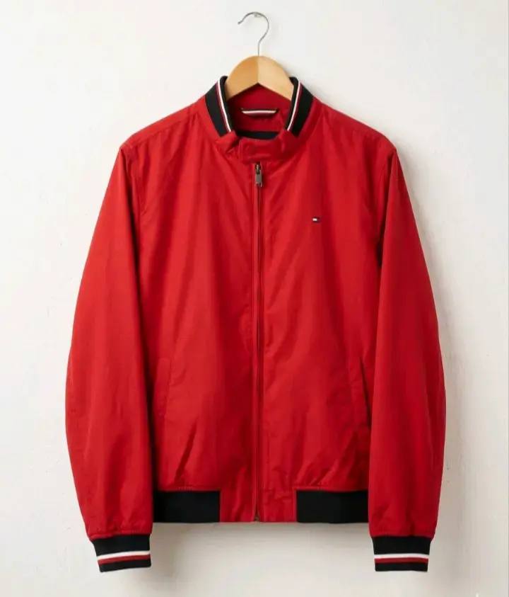 Chaqueta Roja Tommy Hilfiger. Talla M.sin uso. - 1
