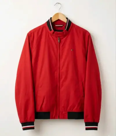Chaqueta Roja Tommy Hilfiger. Talla M.sin uso. - miniatura 1