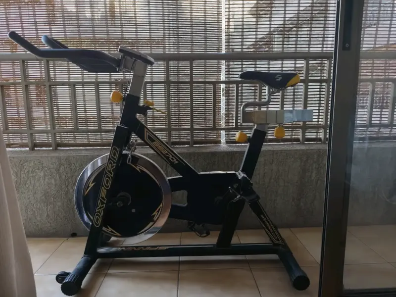 Bicicleta estática Oxford modelo 701 para spinning - 1