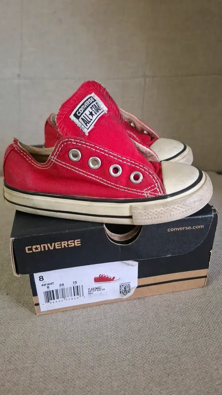 Zapatillas Converse All Star rojas para niños