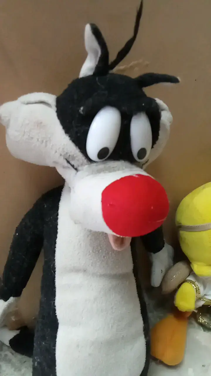 Peluches de Silvestre y Piolín en buen estado - 2