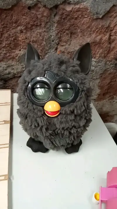 Furby interactivo contactos oxidados - miniatura 1