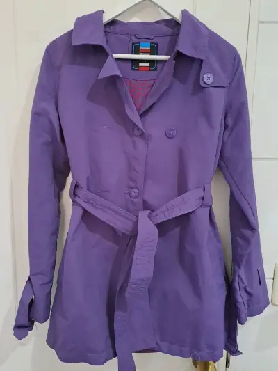 Abrigo morado para mujer con cinturón - miniatura 1