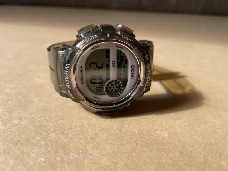 Reloj digital resistente al agua SCMI - 2