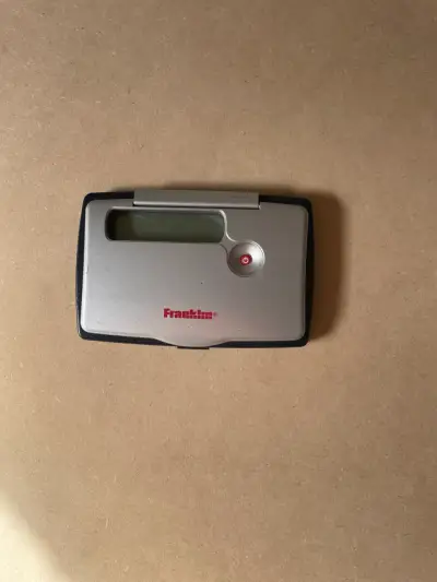 Traductor Electrónico Franklin TES-118AP Español-Inglés - miniatura 2