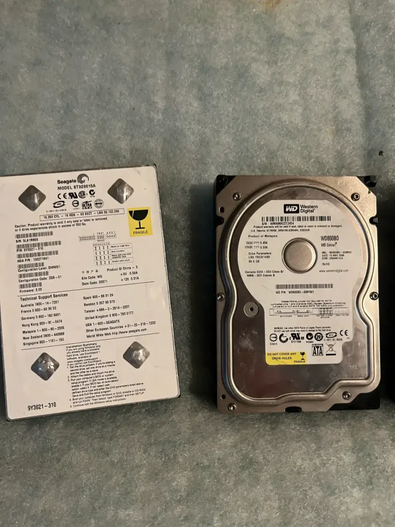 Lote de discos duros Seagate, WD y Samsung usados - 3