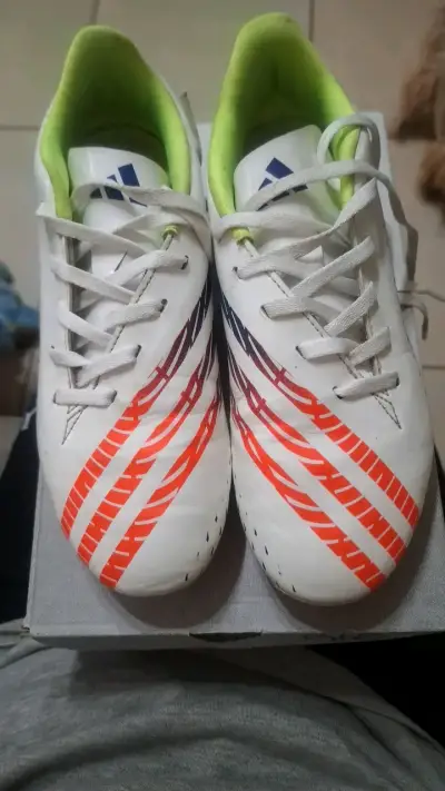 Botines de fútbol Adidas Predator Edge.4 FXG blancos - miniatura 1