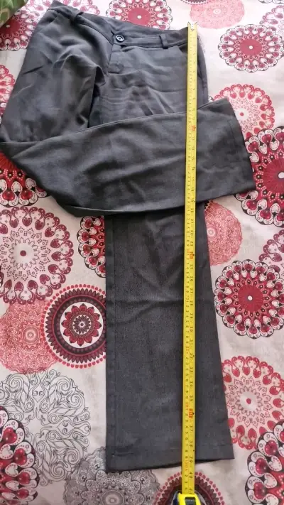 Pantalones de vestir grises para hombre - miniatura 1