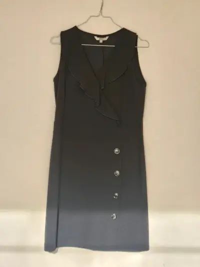 Vestido elegante bicolor con diseño plisado - miniatura 2