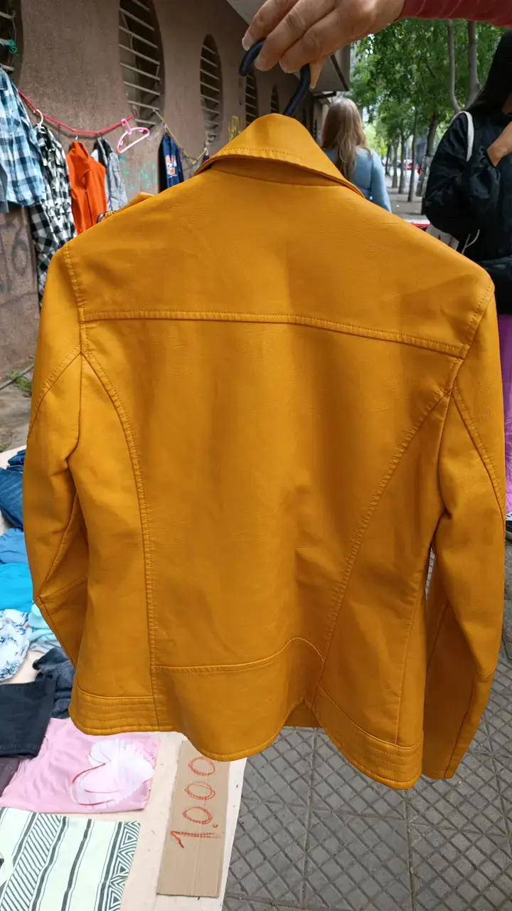 Chaqueta amarilla de cuero sintético Kimera - 2