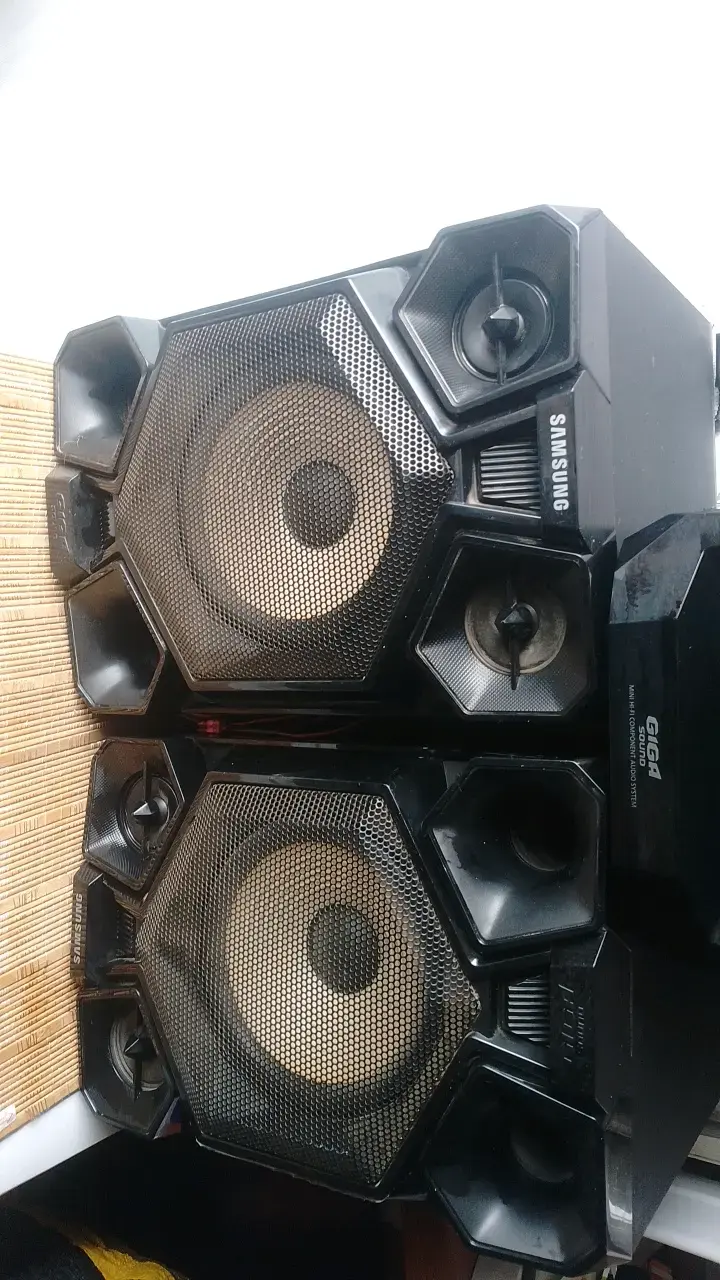 Sistema de sonido Samsung Giga Sound MX-HS6500 - 3
