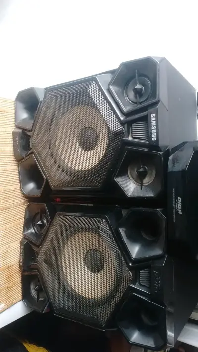 Sistema de sonido Samsung Giga Sound MX-HS6500 - miniatura 3