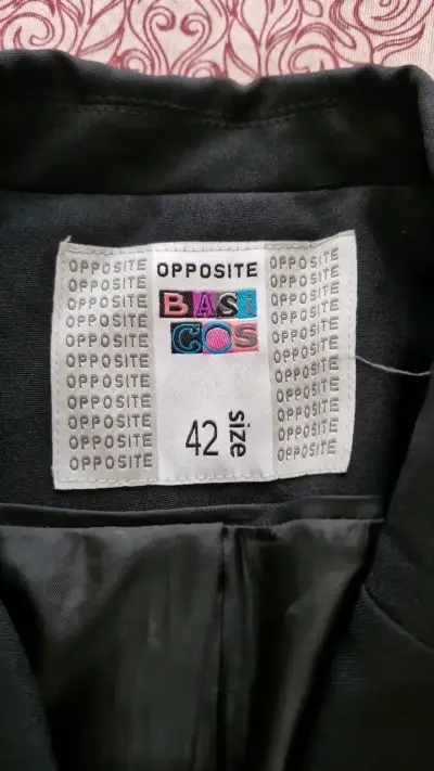Blazer negro elegante para mujer talla 42 - miniatura 3