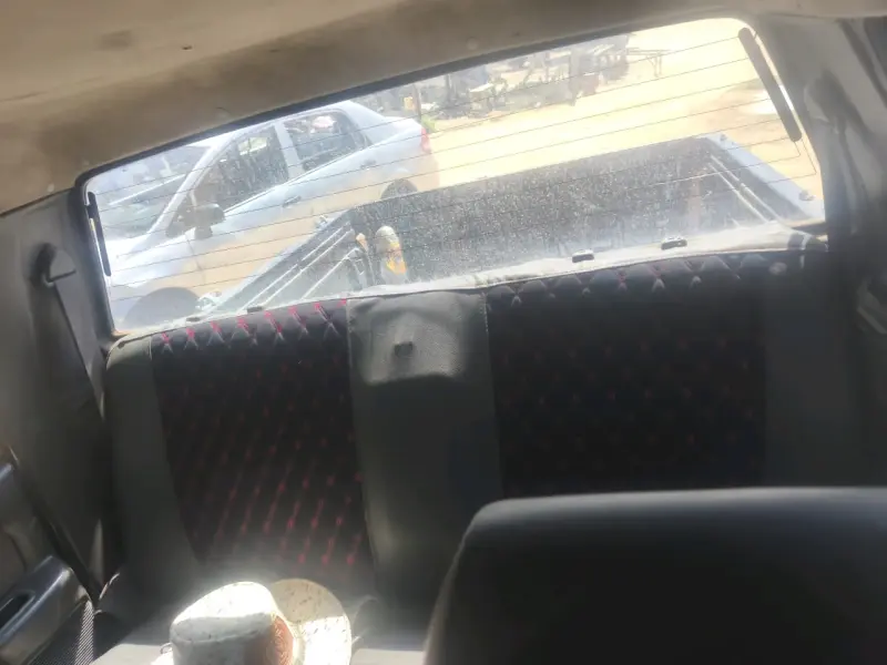 Camioneta pickup doble cabina usada - 3