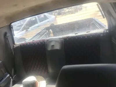 Camioneta pickup doble cabina usada - miniatura 3