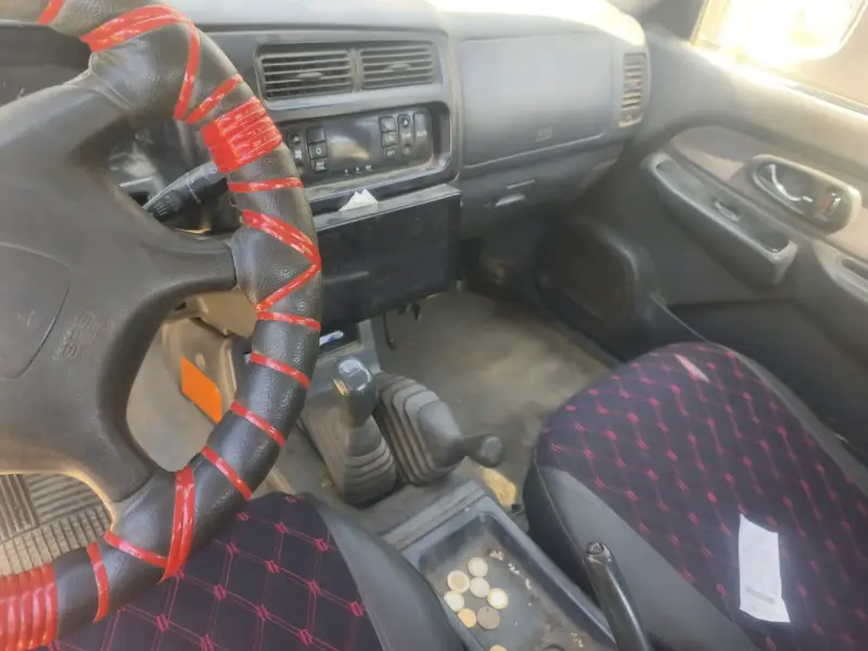 Camioneta pickup doble cabina usada - 4