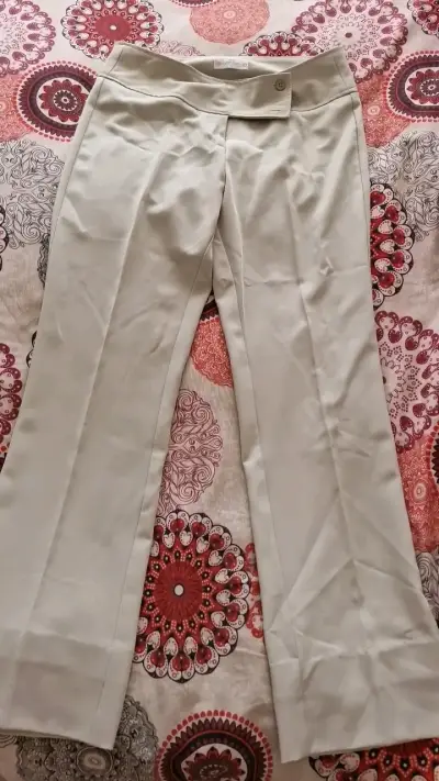 Pantalones de vestir beige para mujer - miniatura 1