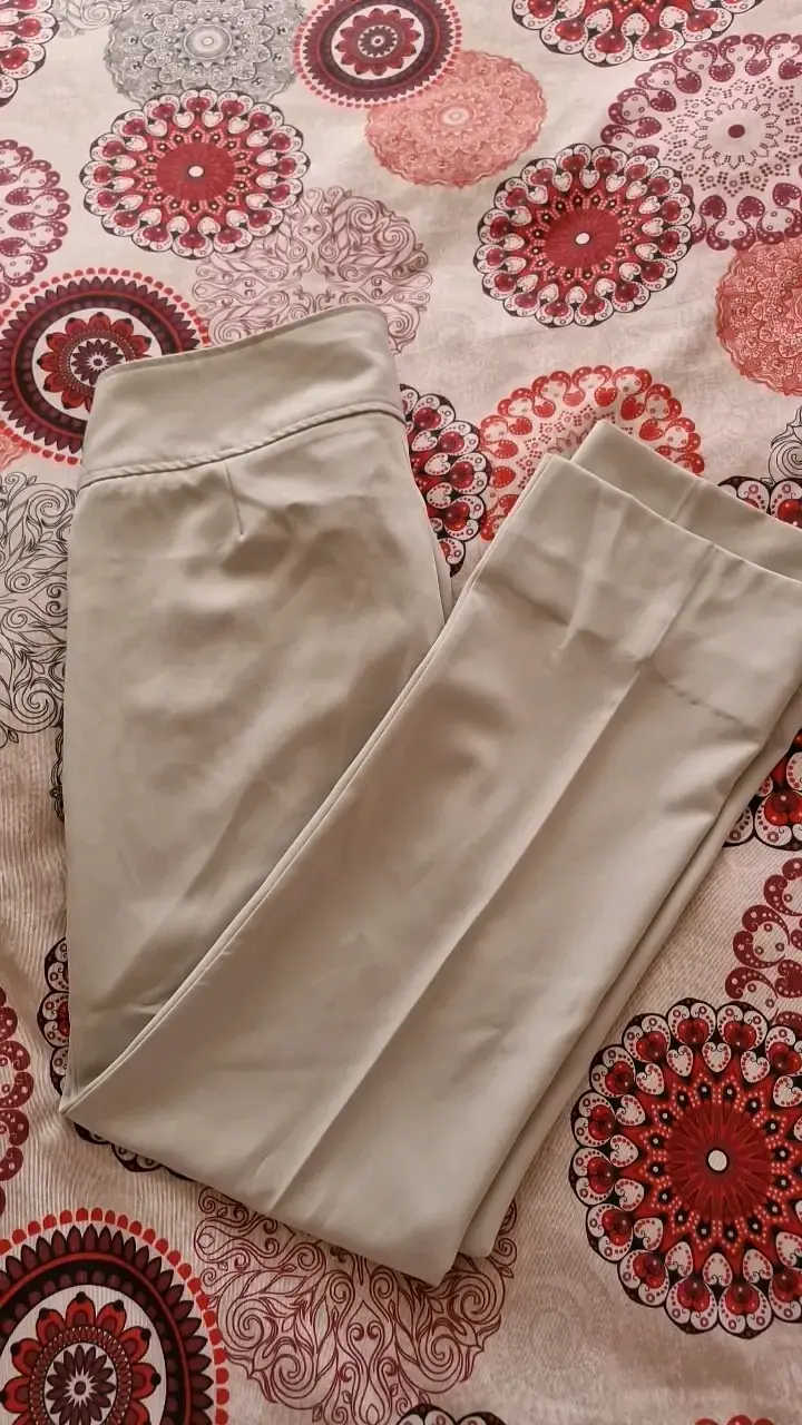 Pantalones de vestir beige para mujer - 3