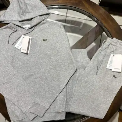 Conjunto gris con capucha Lacoste - miniatura 4