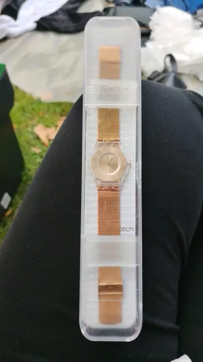 Reloj Swatch- Reloj Guess - miniatura 1