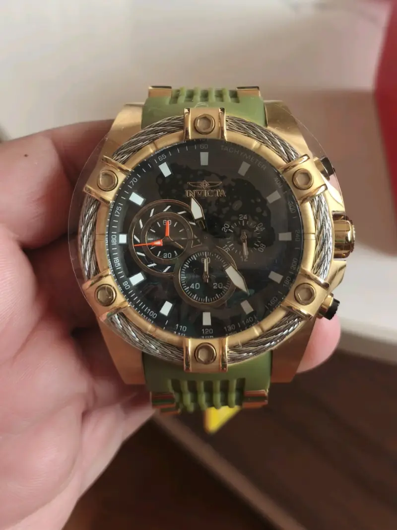 Reloj Invicta Pro Diver dorado y verde - 2