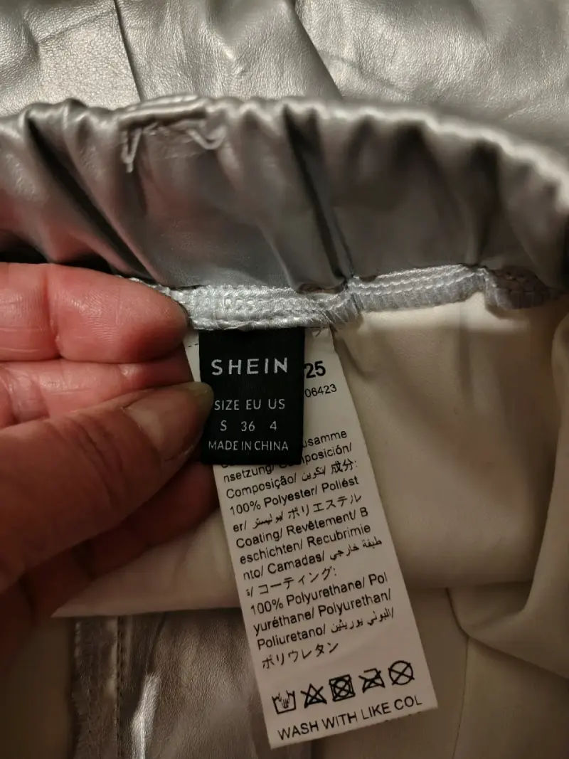 Pantalones plateados metálicos Shein talla S - 2
