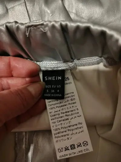 Pantalones plateados metálicos Shein talla S - miniatura 2