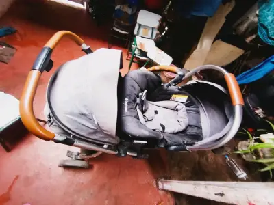 Coche de bebé 360 Deluxe con manillar ajustable - miniatura 1